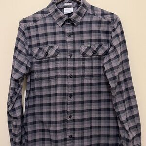 Columbia Men's Black and Gray Checkered Flannel Shirt